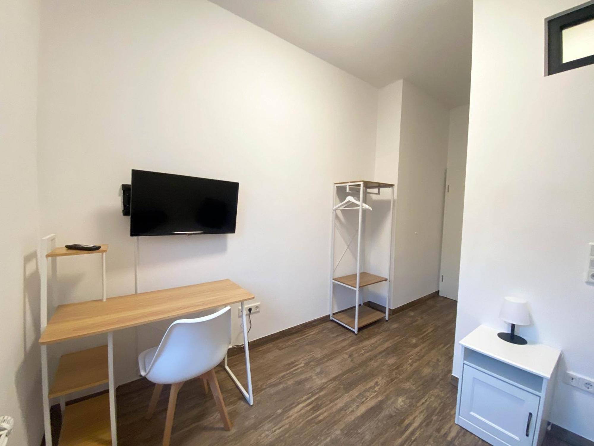Monteurzimmer In Bielefeld - Mitte Exteriör bild